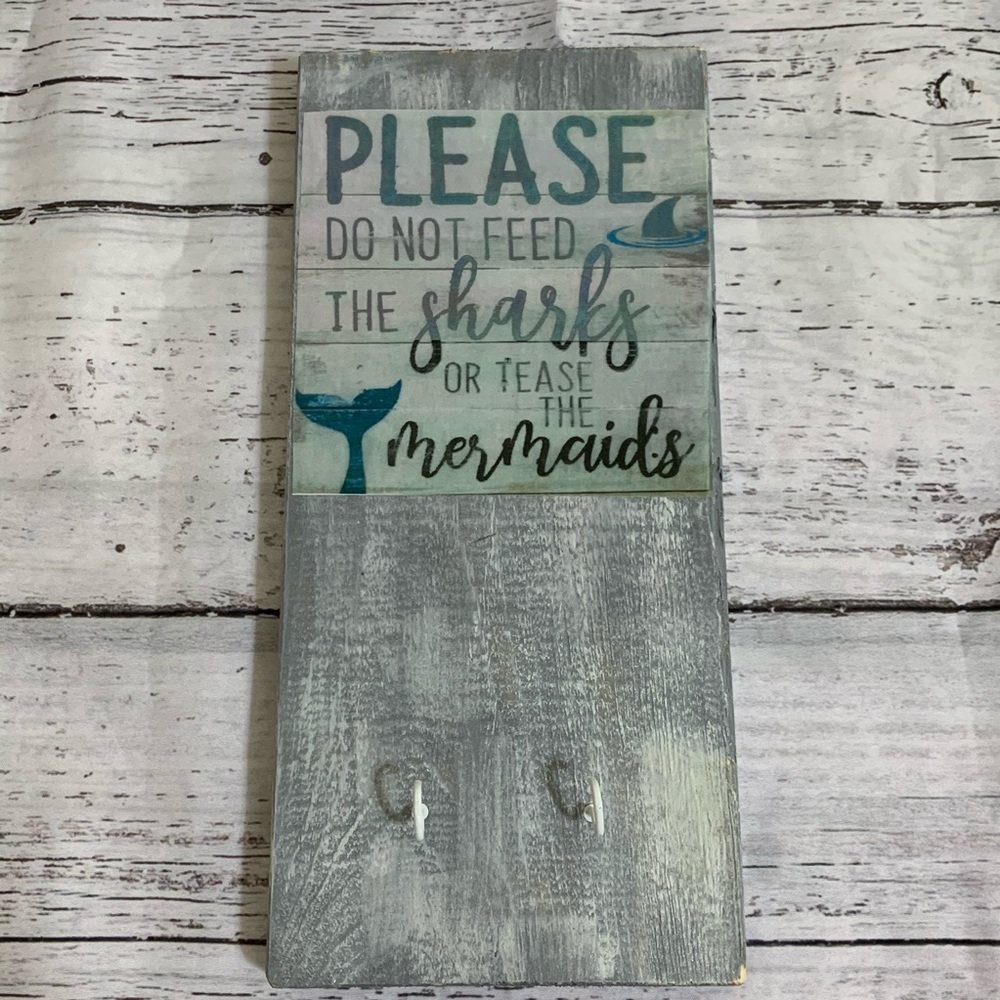 Mermaid Wall Plaque with Hooks